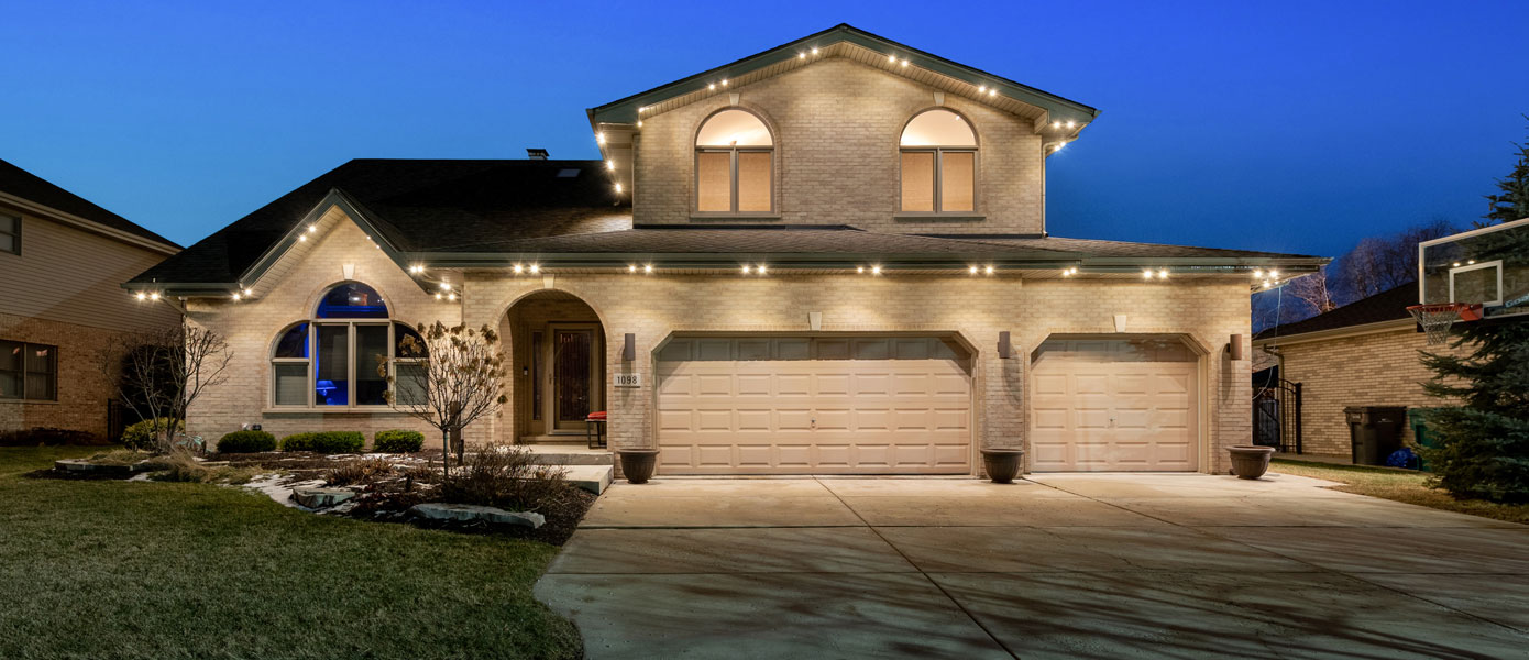 permanent roofline lighting in Villa Park, IL